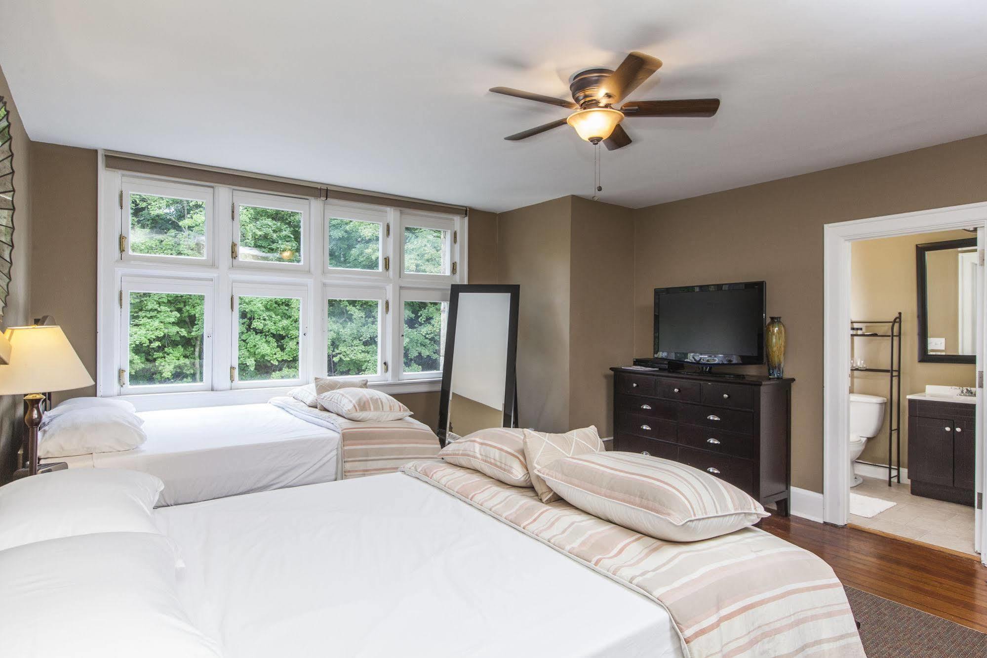 Bed and Breakfast The Mansion At Maple Heights Pittsburgh Exterior foto